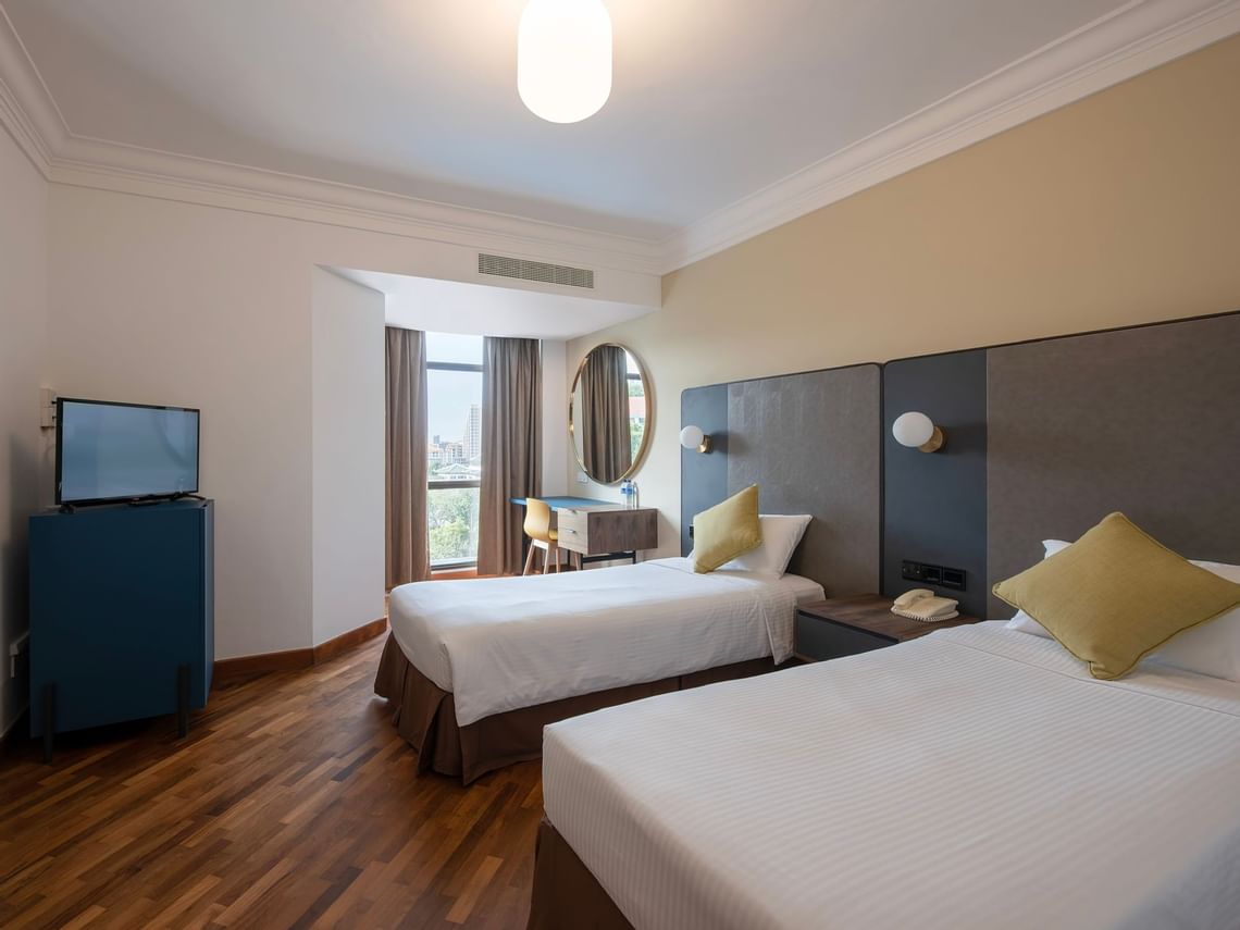 Deluxe Twin Room in YWCA Fort Canning