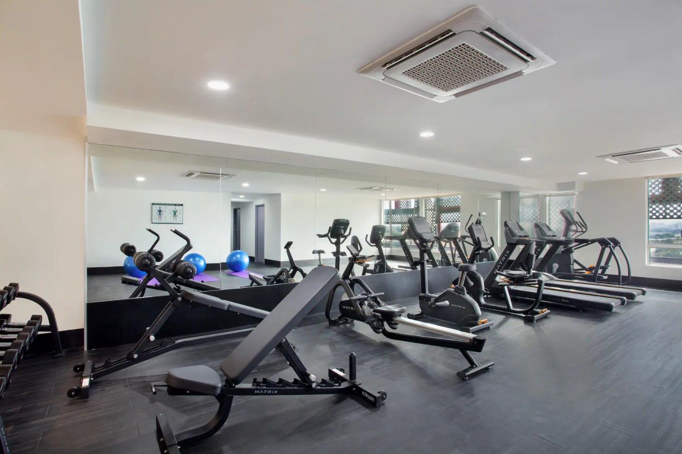 Fitness Centre in Days Hotel & Suites by Wyndham Fraser Business Park Kuala Lumpur