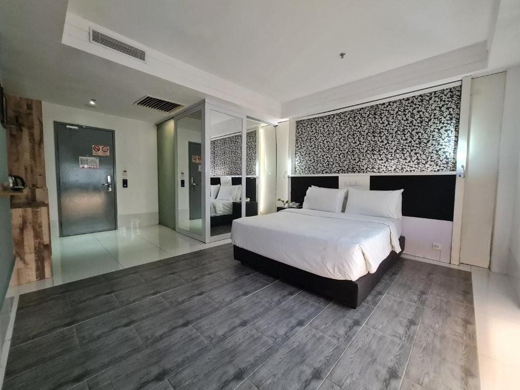 Deluxe Room in Arenaa Star Hotel Kuala Lumpur