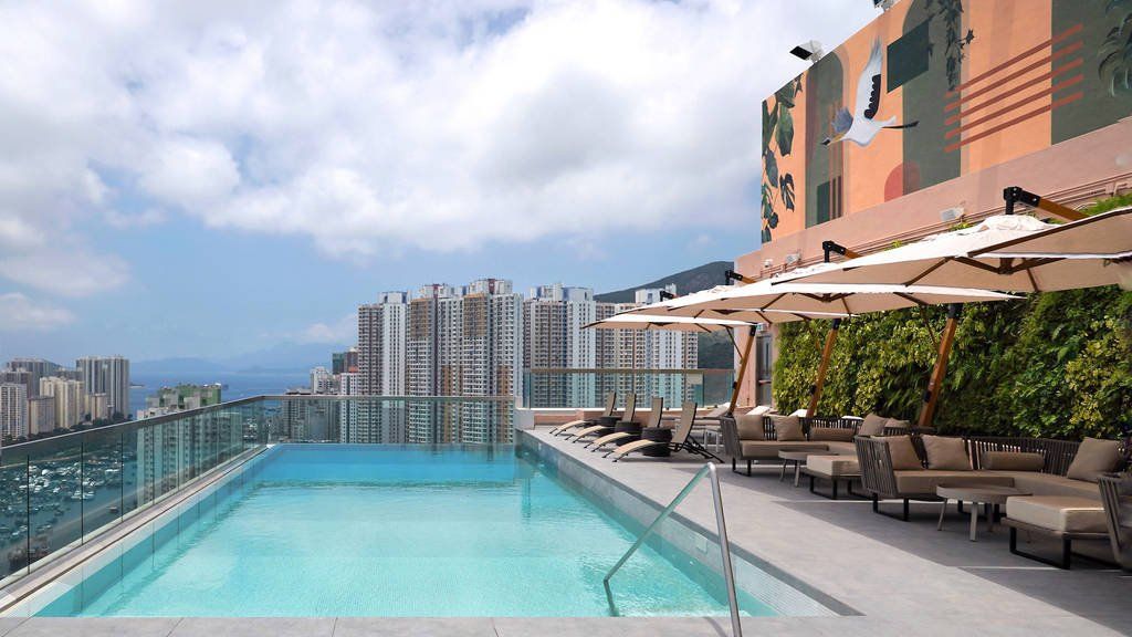 the Arca rooftop pool and sun deck