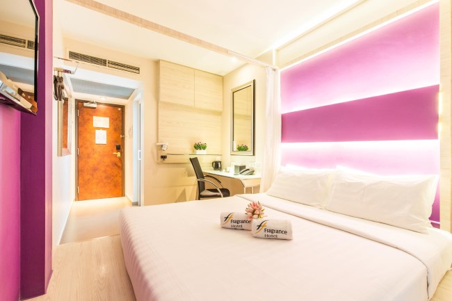 Fragrance Hotel - Viva (Harbourfront): Starting from S$44 for a 2-hour stay.