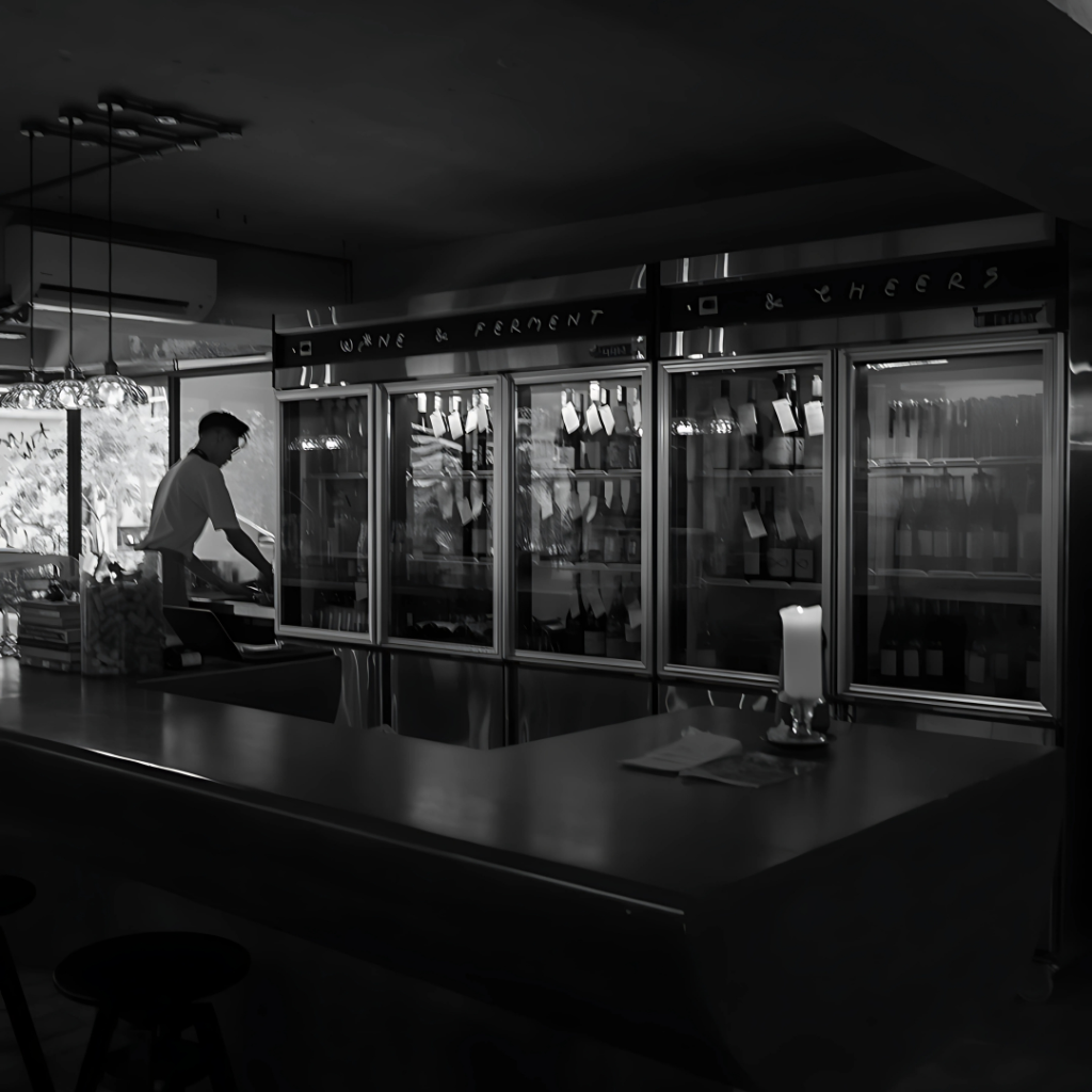 Known as a specialist in fermented beverages such as Japanese sake, artisanal kombuchas, raw wines and other rare ferments