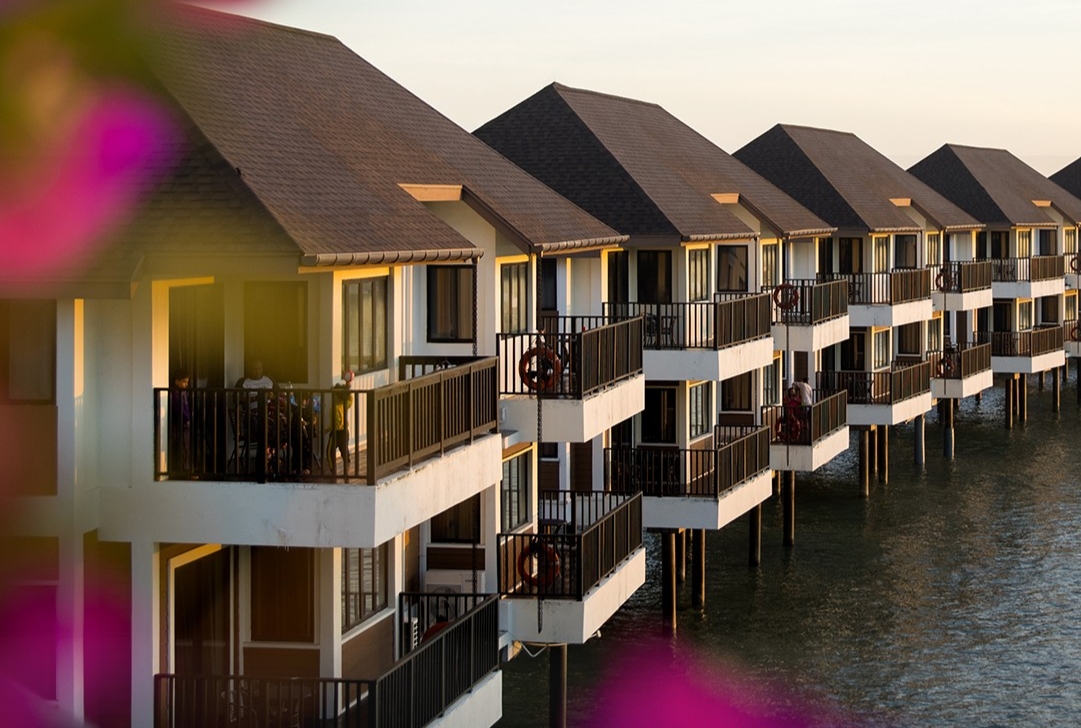 hotels near airports