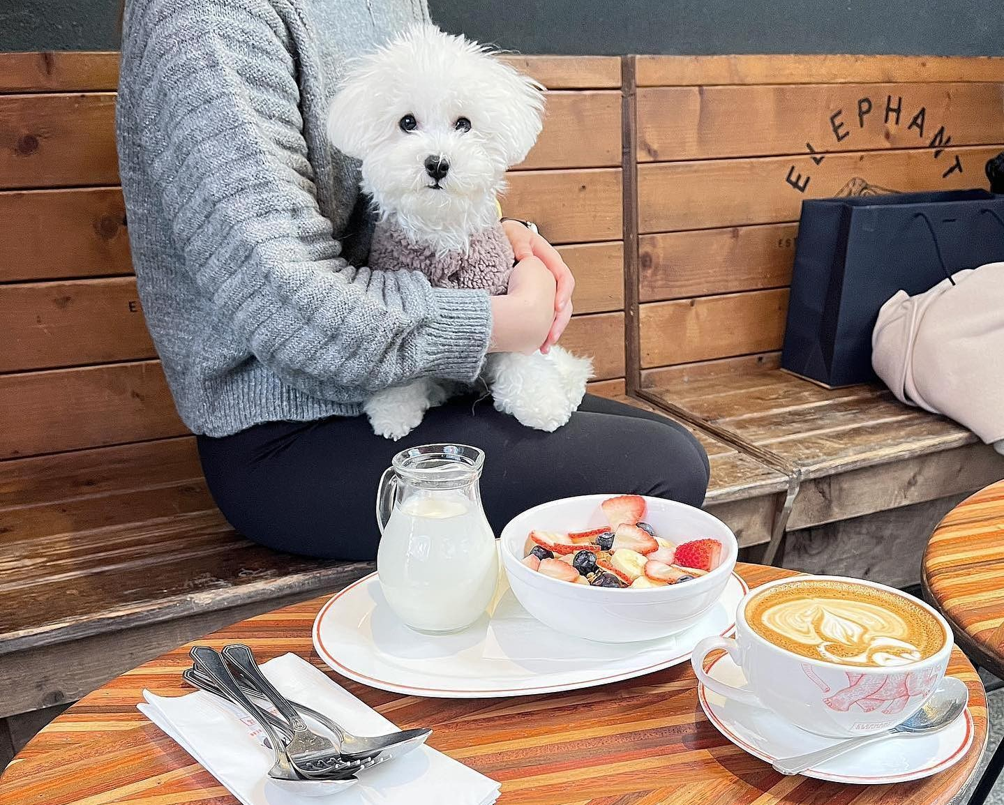 cafes in central hong kong