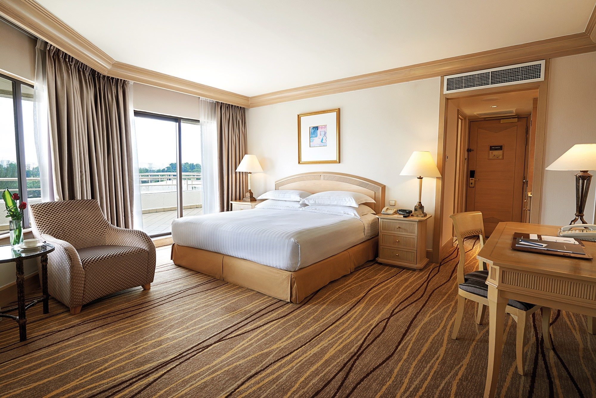 hotels near airports