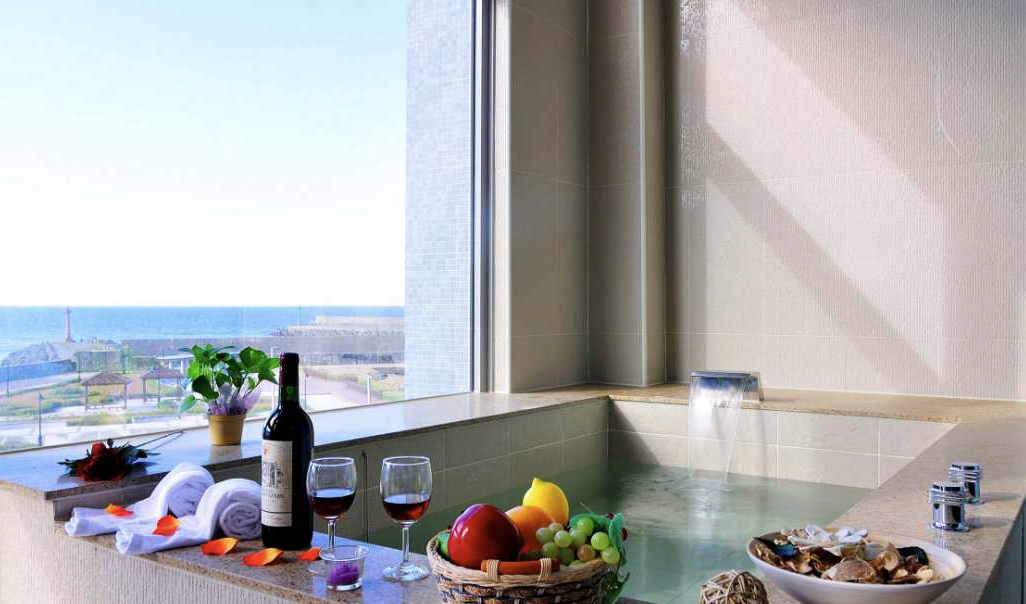 圖：遠東金山海灣溫泉會館官網