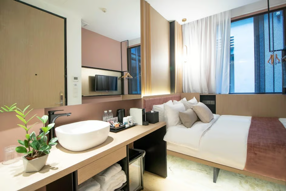 short stay hotels near me