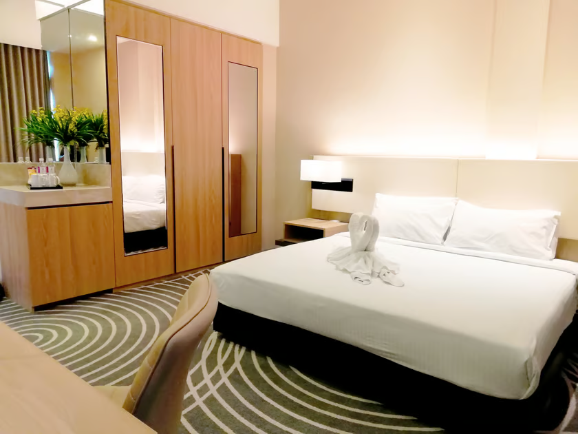 KL hotels with pools for daycation