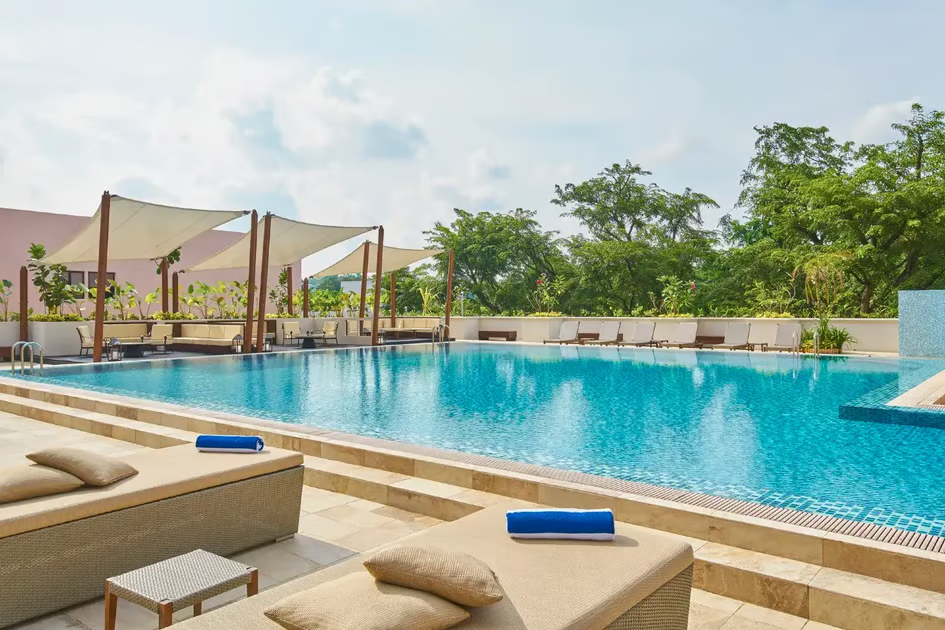 day use hotels in Singapore with Jacuzzi