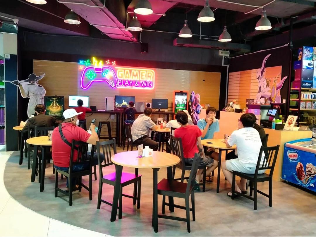 cyber cafe near me