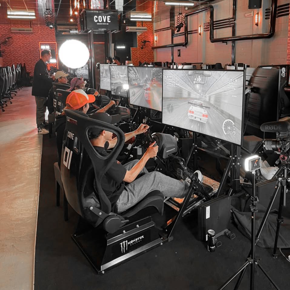 cyber cafe near me