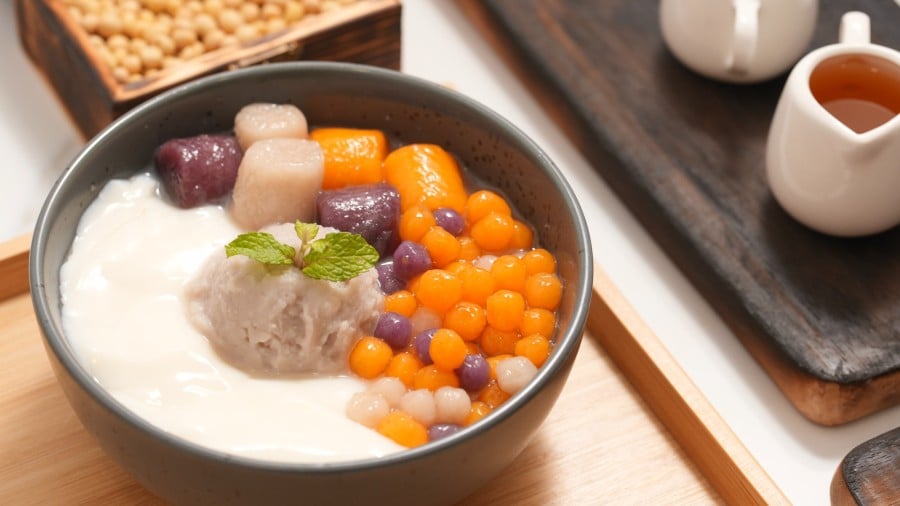 dessert stop in lola cafe singapore review