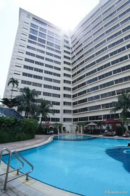 swimming pool for daycation with staycation feels