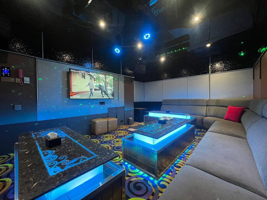karaoke near me