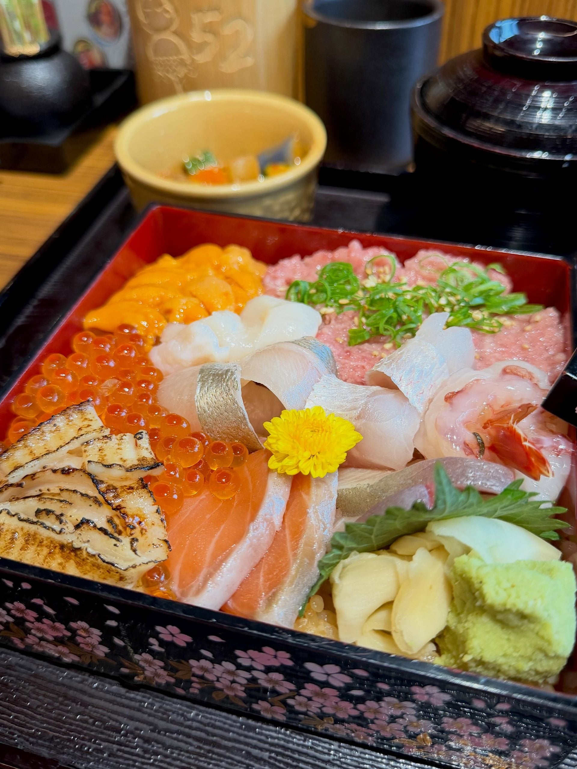 852 IZAKAYA & BAR