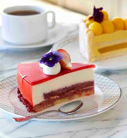 artisanal cake at colony buffet bakery
