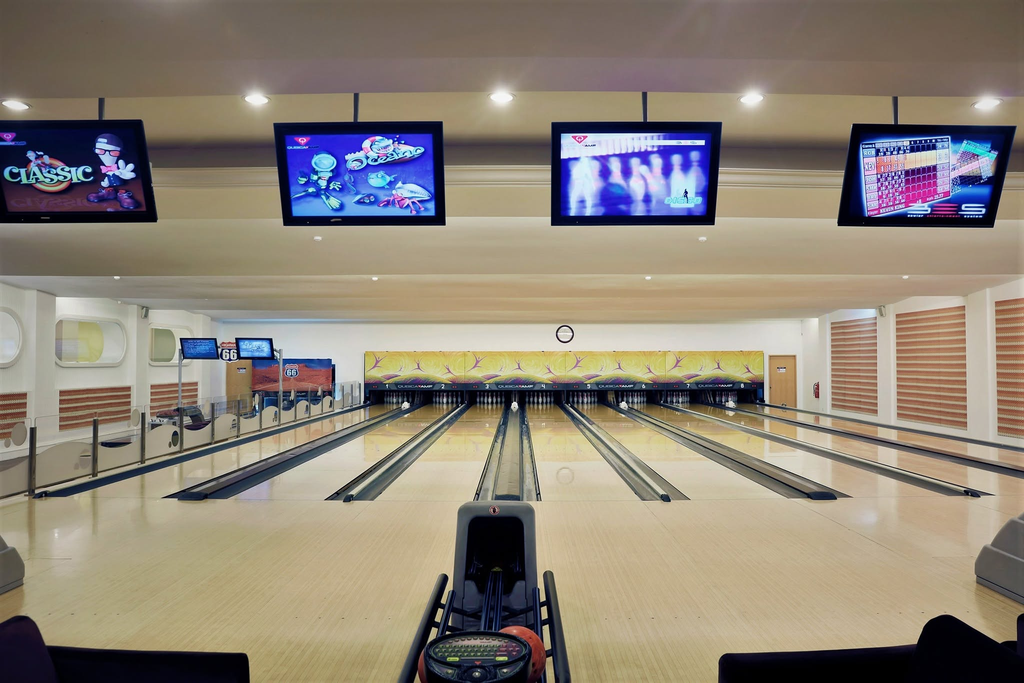 bowling near me
